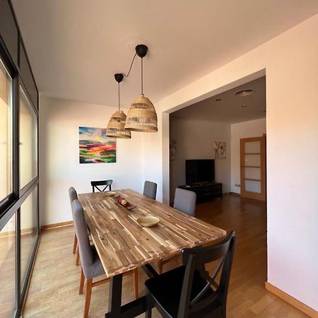 Casa Neus, Casa Cerca De Barcelona Villa Sant Feliu de Llobregat Bagian luar foto