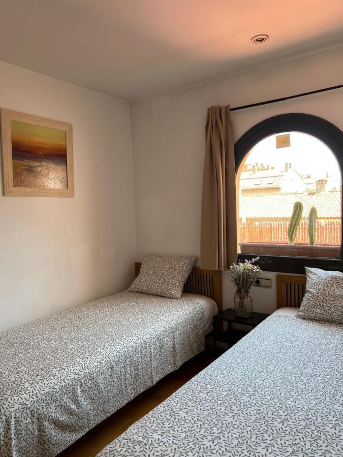 Casa Neus, Casa Cerca De Barcelona Villa Sant Feliu de Llobregat Bagian luar foto