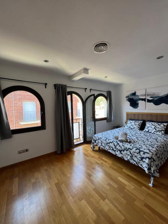 Casa Neus, Casa Cerca De Barcelona Villa Sant Feliu de Llobregat Bagian luar foto