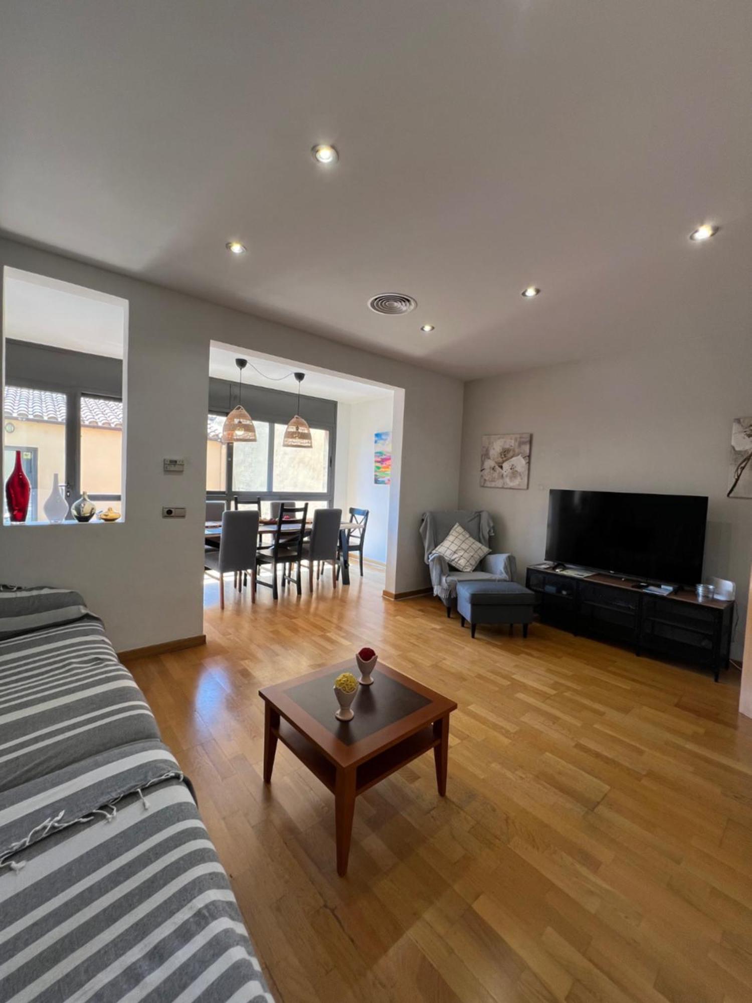 Casa Neus, Casa Cerca De Barcelona Villa Sant Feliu de Llobregat Bagian luar foto